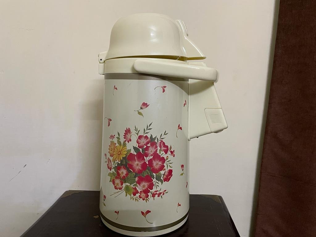 Flask Bottle Tharmos For Hot and Cold Beverages 2L