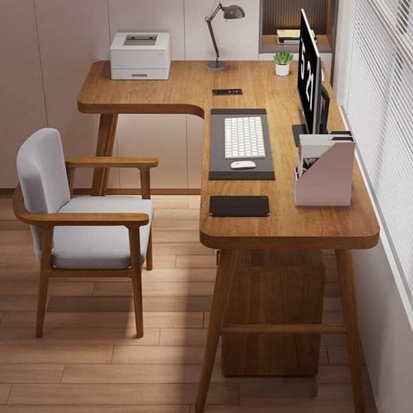 Excellent condition Office table