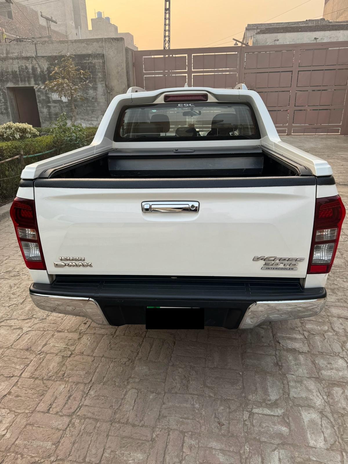 ISUZU D Max V-Cross Automatic 3.0