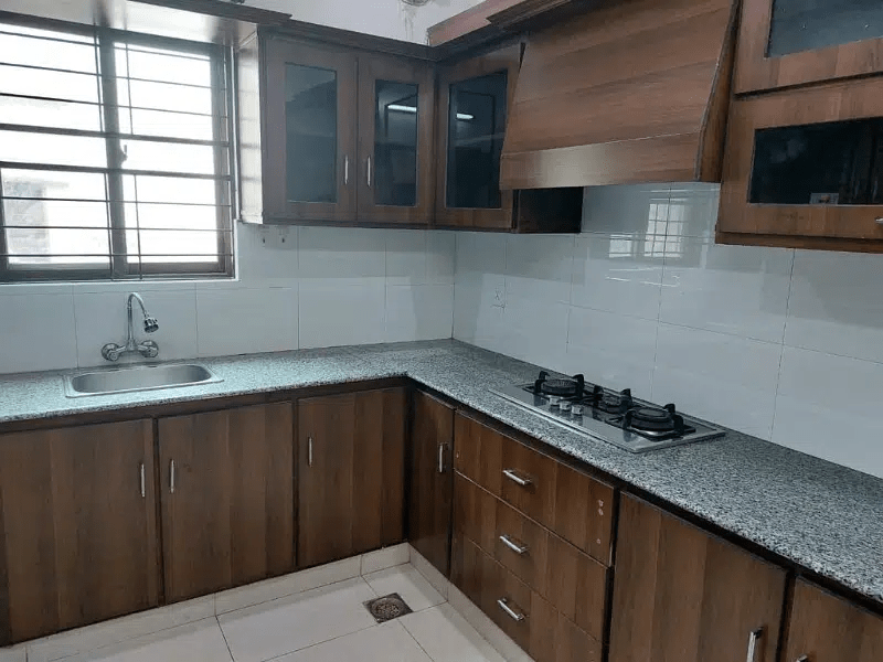 10 Marla Luxury beautiful house for sale in wapda town phase