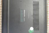 Laptop / Dell laptop core i3 / 8th gen / 256 GB
