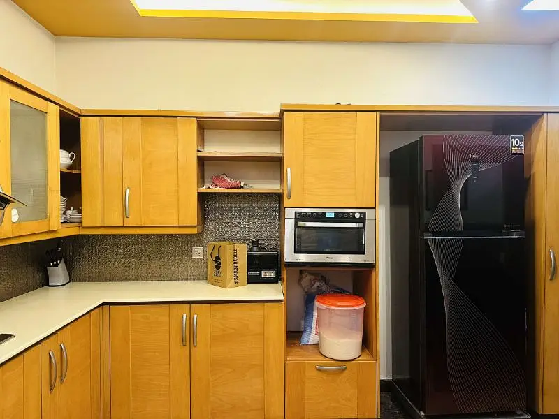 3 bedroom Air Avenue Luxury Apartments, DHA Phase 8 Air Aven