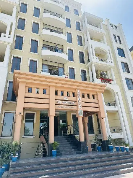 3 bedroom Air Avenue Luxury Apartments, DHA Phase 8 Air Aven