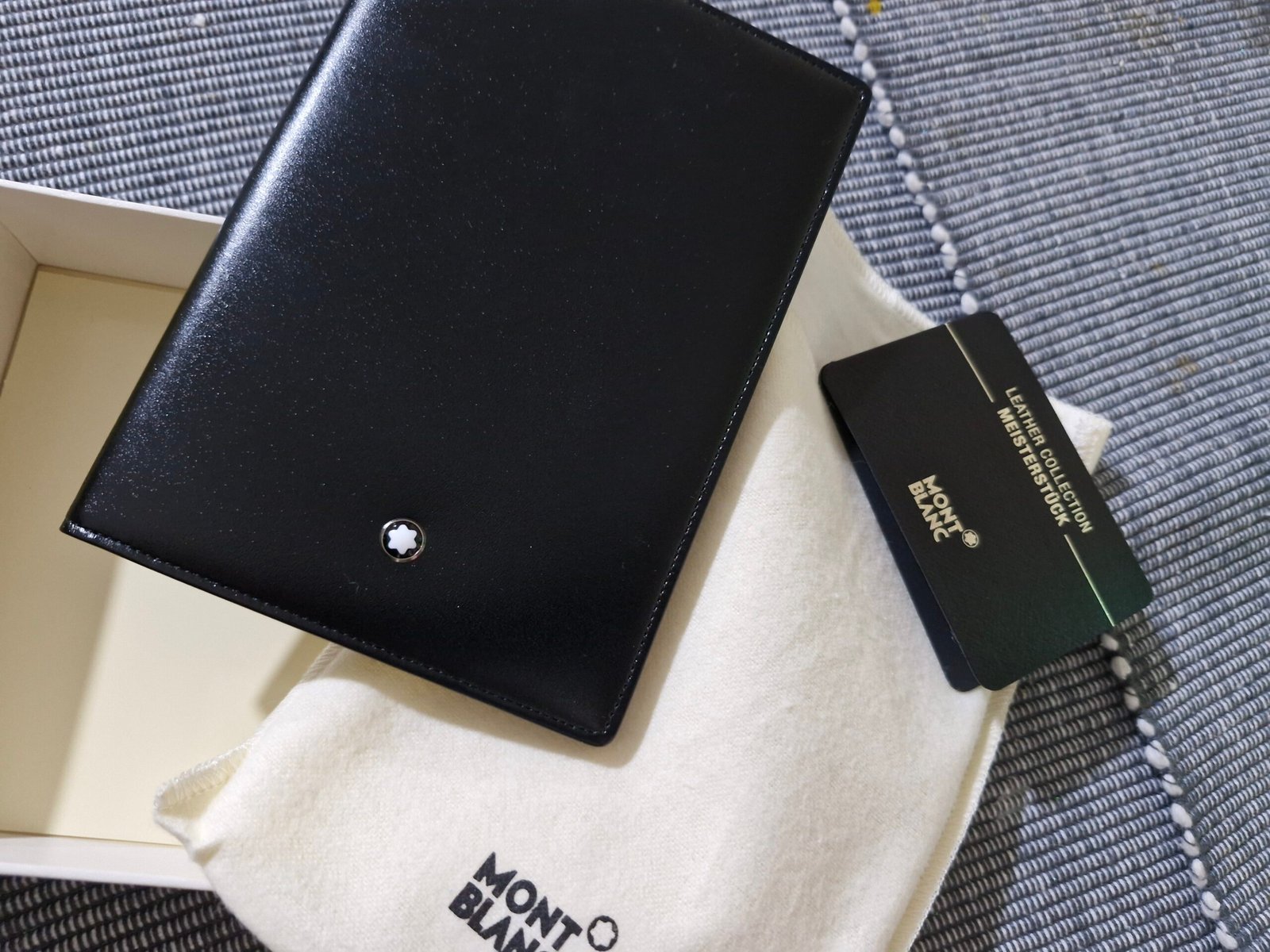 Mont Blanc passport holder (Original)
