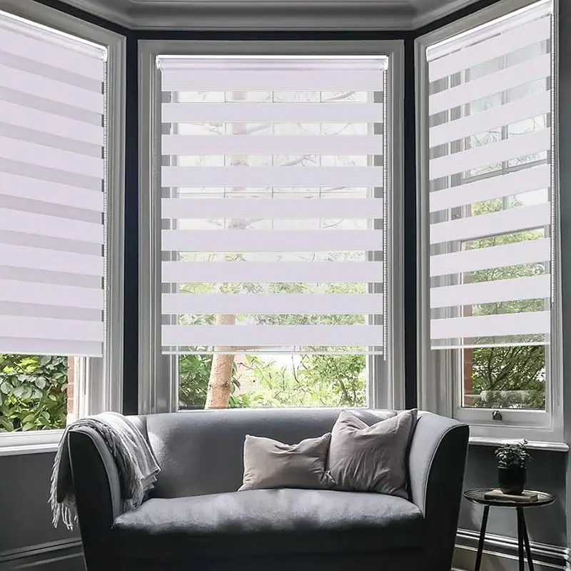 Roller Blinds / Wallpaper / Vinyl Floor / Wooden Floor / Flu