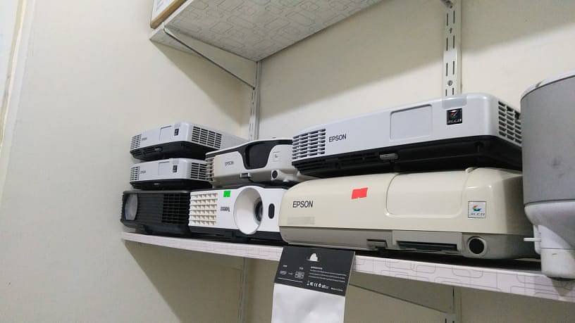 Used Projector For Sale Refurbished Projectors Second hand