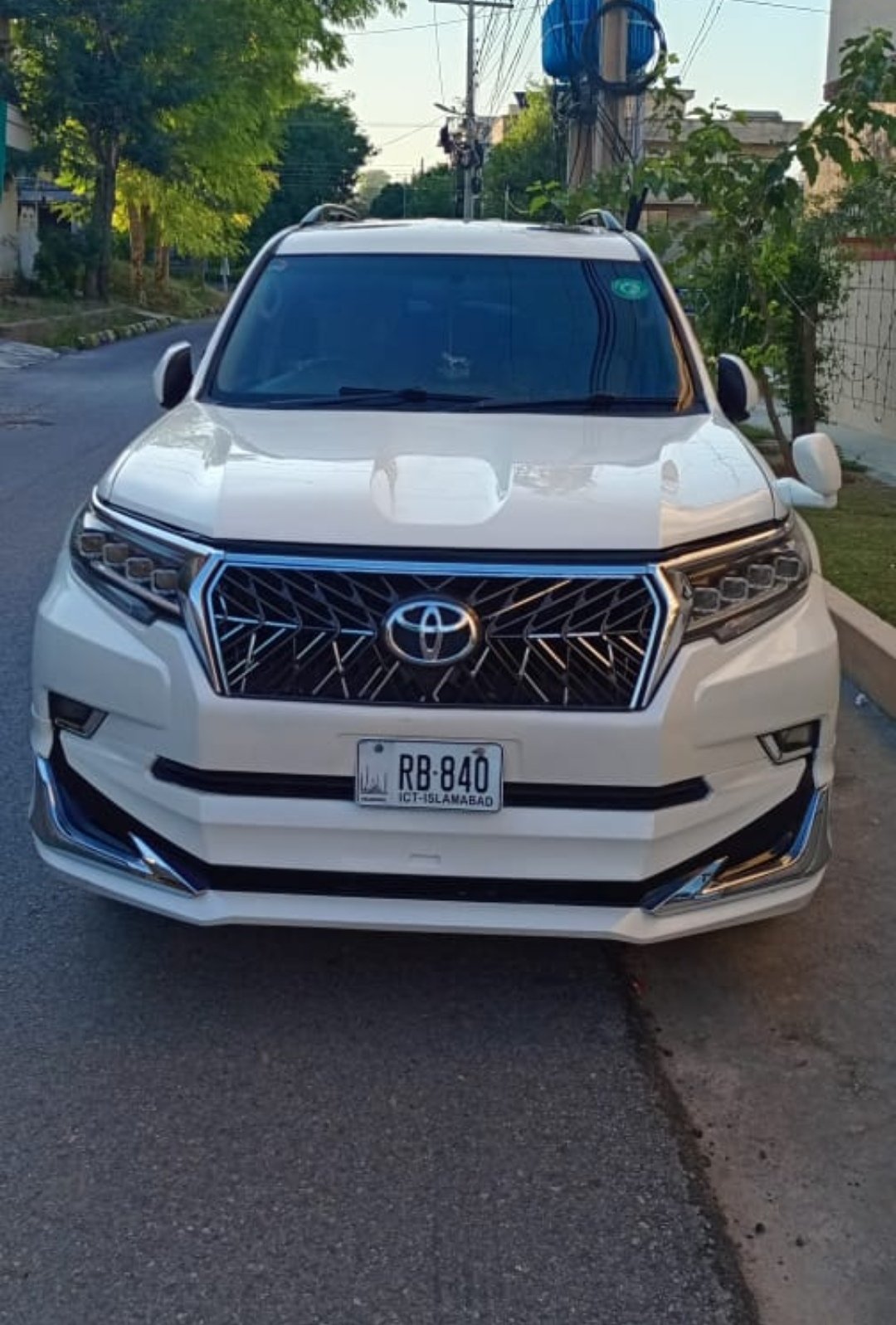 Luxury cars rental service