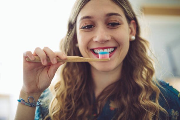 Teeth cleaning and polishing in Riyadh