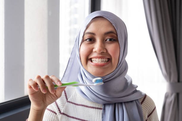 Teeth cleaning and polishing in Riyadh