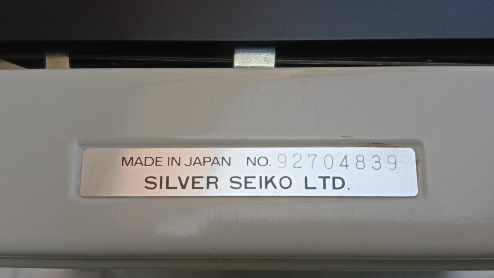 Typewriter Silver Reed SR-200 Portable Model (Made in Japan)