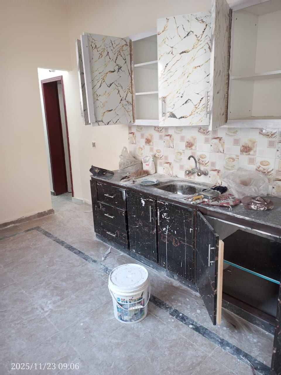 Ultra Luxury Brand New 4-Bed 4 Baths DD Lounge House for Rent