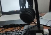 đ§ Personalized Black Hardwood Headphone Stand