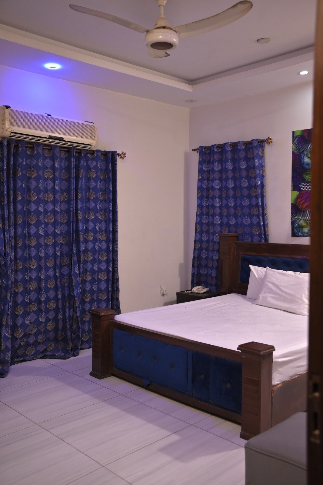 Hotel Sahil Inn Karachi – Comfortable Stay in DHA Phase 8
