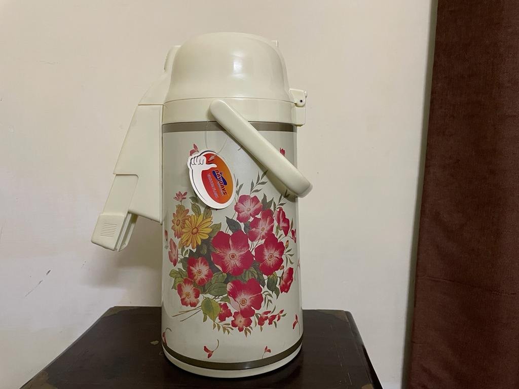 Flask Bottle Tharmos For Hot and Cold Beverages 2L