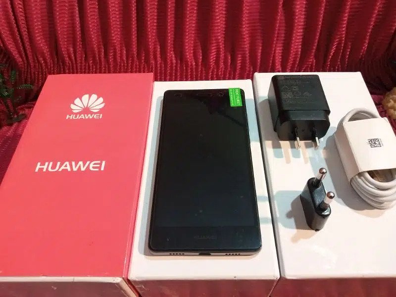 Huawei p8lite 3gb/16gb PTA Approved