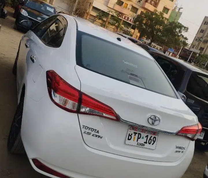 TOYOTA YARIS 1.5 ATIV X 2021