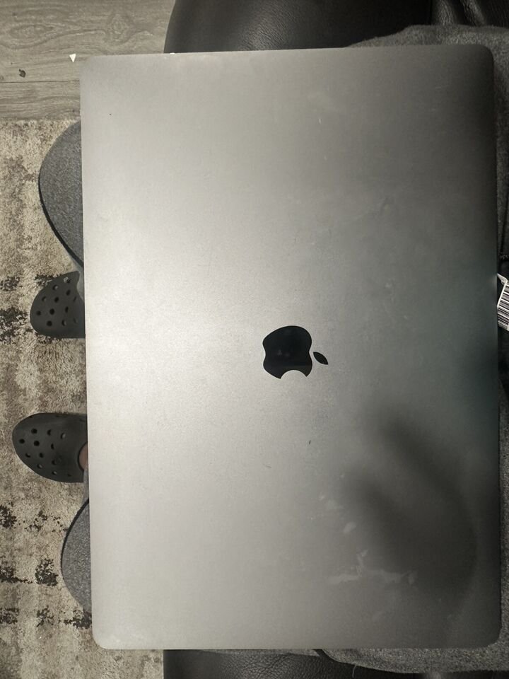 Apple MacBook Pro 16 512GB SSD 16GB M1 Pro MK183LL A A2485 N