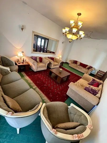 2 classic Sofa sets as good as new. 7 seater and 5 seater sofa