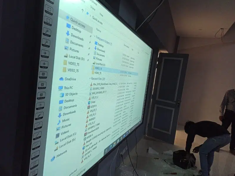 Interactive Touch smart board ,Sony ,Panasonic ,Epson,Acer,