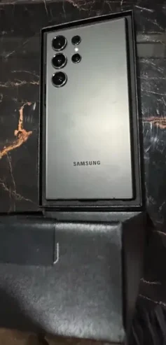 Samsung S24 Ultra , 12/ 256 Gb , sims Non active