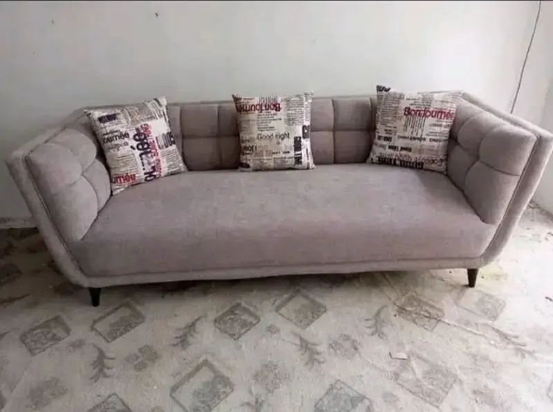 SALE SALE SALE BUMPER SALE ON 5 SEATER ELEGANT DESIGN SOFA S