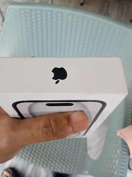 IPHONE 15 (128 GB – BLACK) – Seal Pack