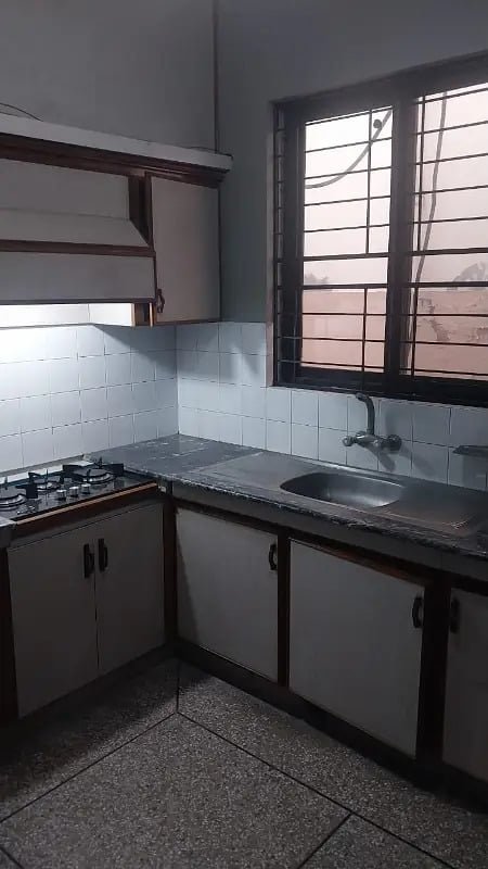 Abrar Estate Offers 5 Marla Lower Portion For Rent In Near U