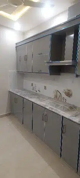 10 Marla Beautifully Renovated House for Urgant Sale