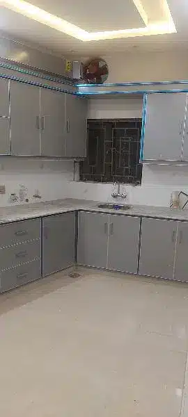 10 Marla Beautifully Renovated House for Urgant Sale