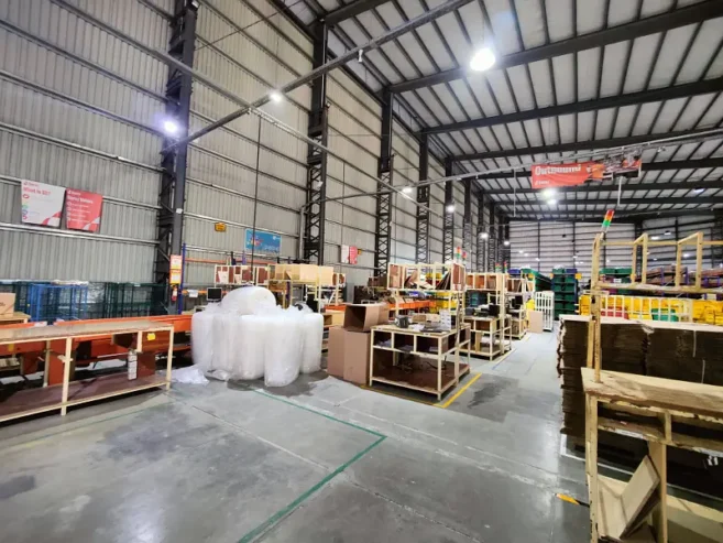 Warehouse available for rent