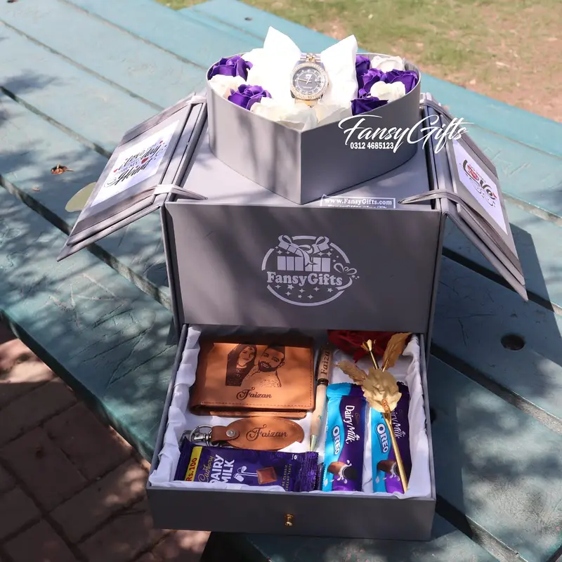 Customize Gift/ Pakistan / Birthday gifts / Gift / Gift Box