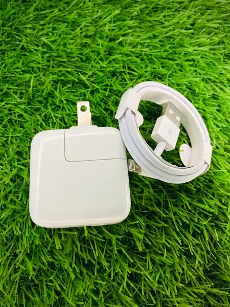 iphone original charger/fast/12 watt/iphone 6,7,8,x,xs,xr,se