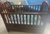 Kids cot / Baby cot / Kids bed / Kids furniture for sale