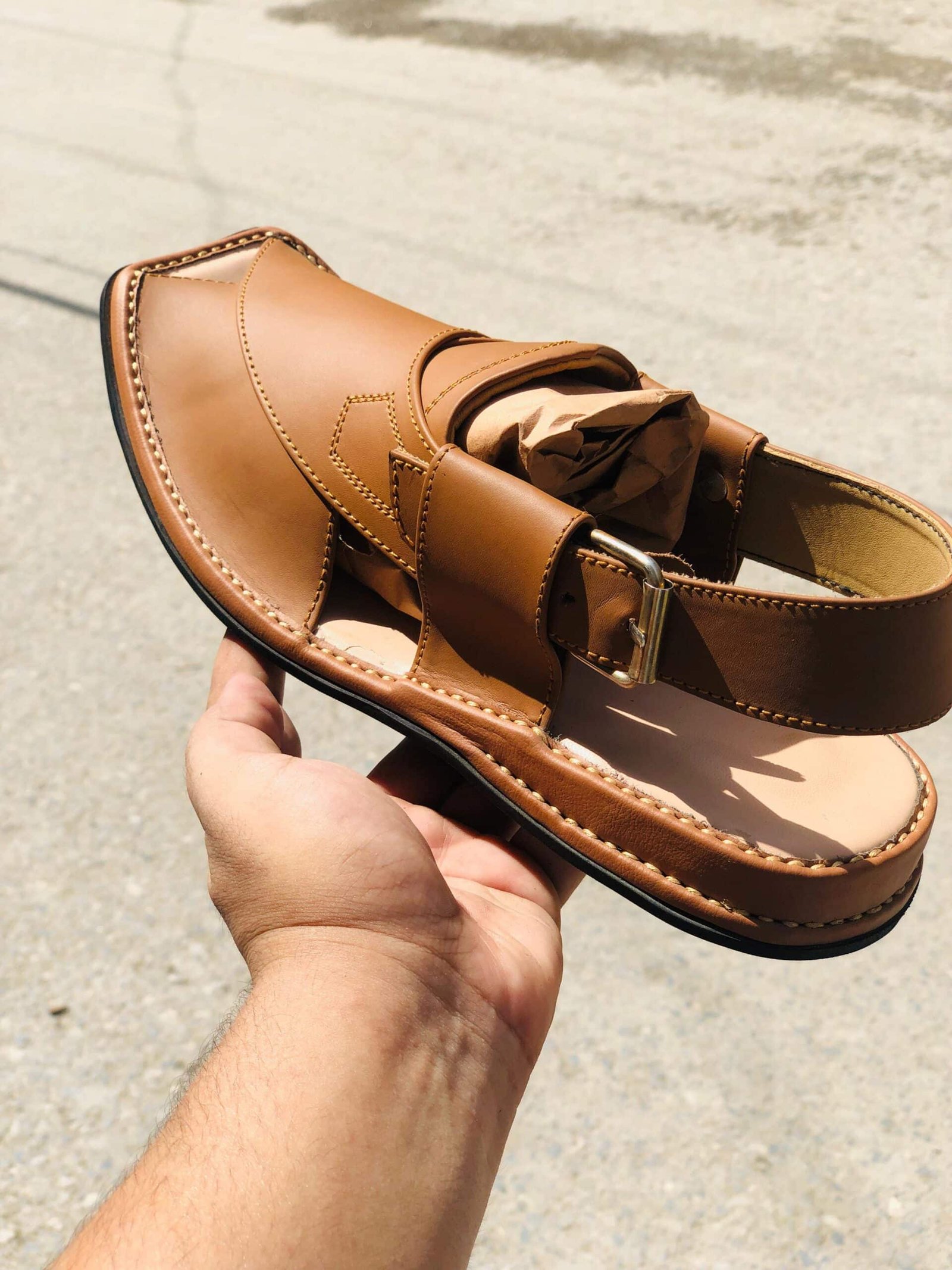 Men’s Peshawari Chappals: A Heritage Crafted by Leather Legac