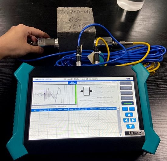 Ultrasonic Pulse Velocity Tester