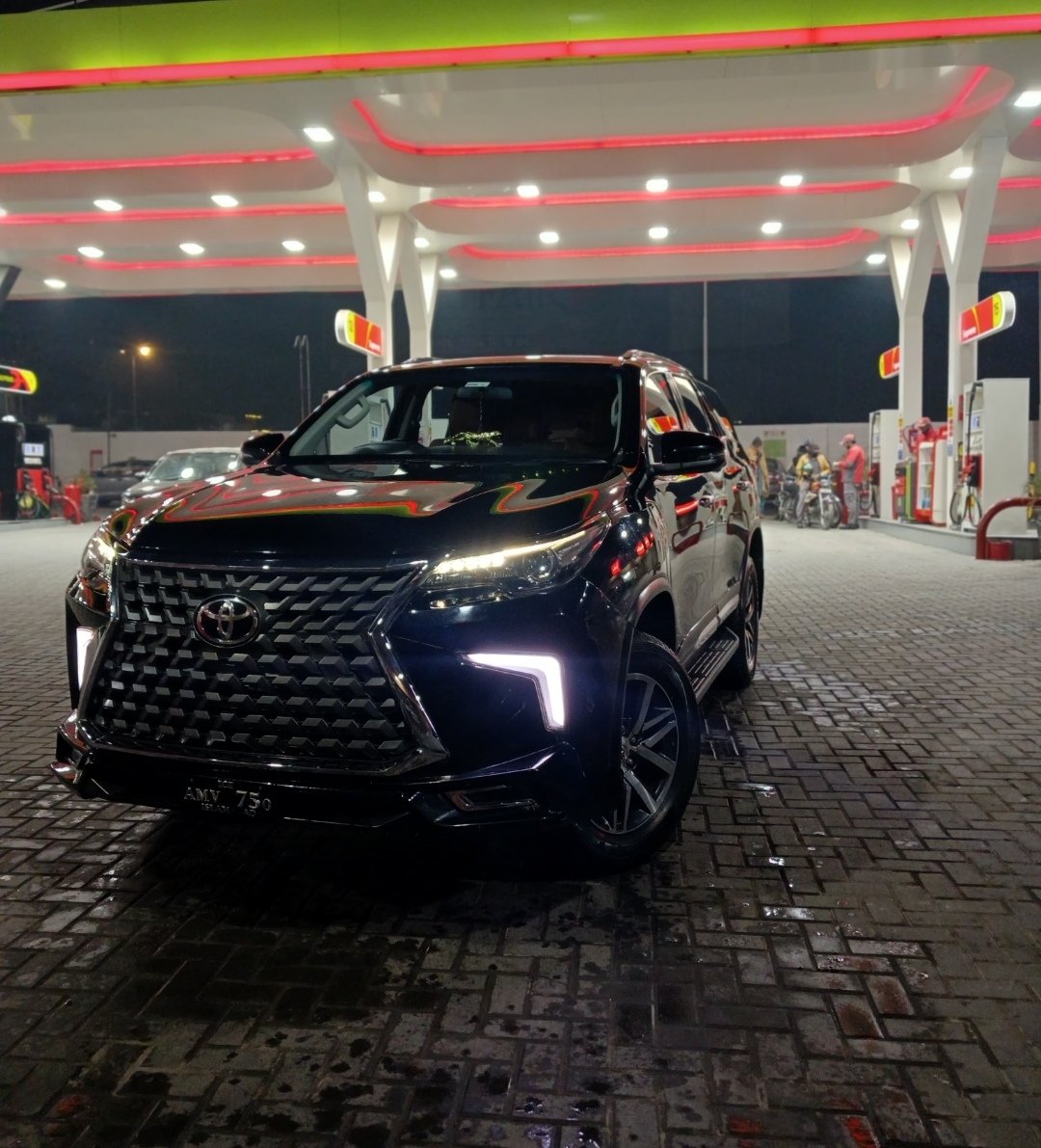 Luxury cars rental service