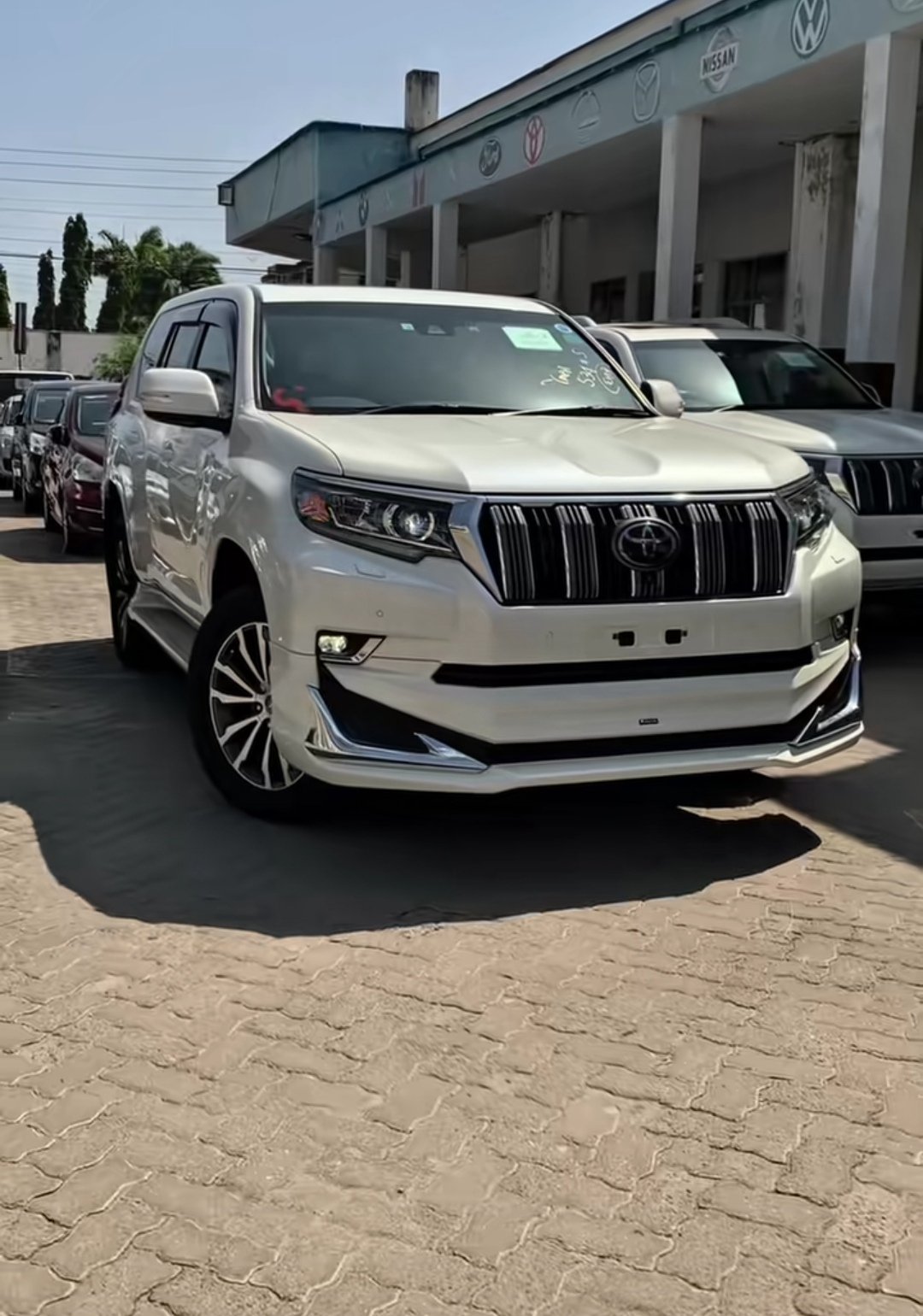 Luxury cars rental service