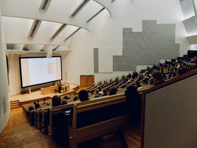 Best University Classics Education in Pakistan | IVY College