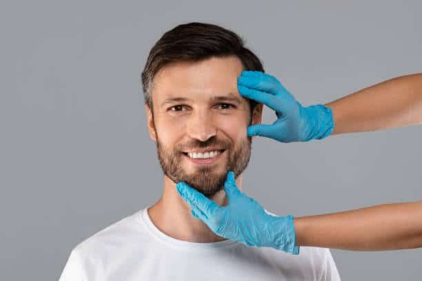 How do I choose the best clinic for a facelift in Riyadh