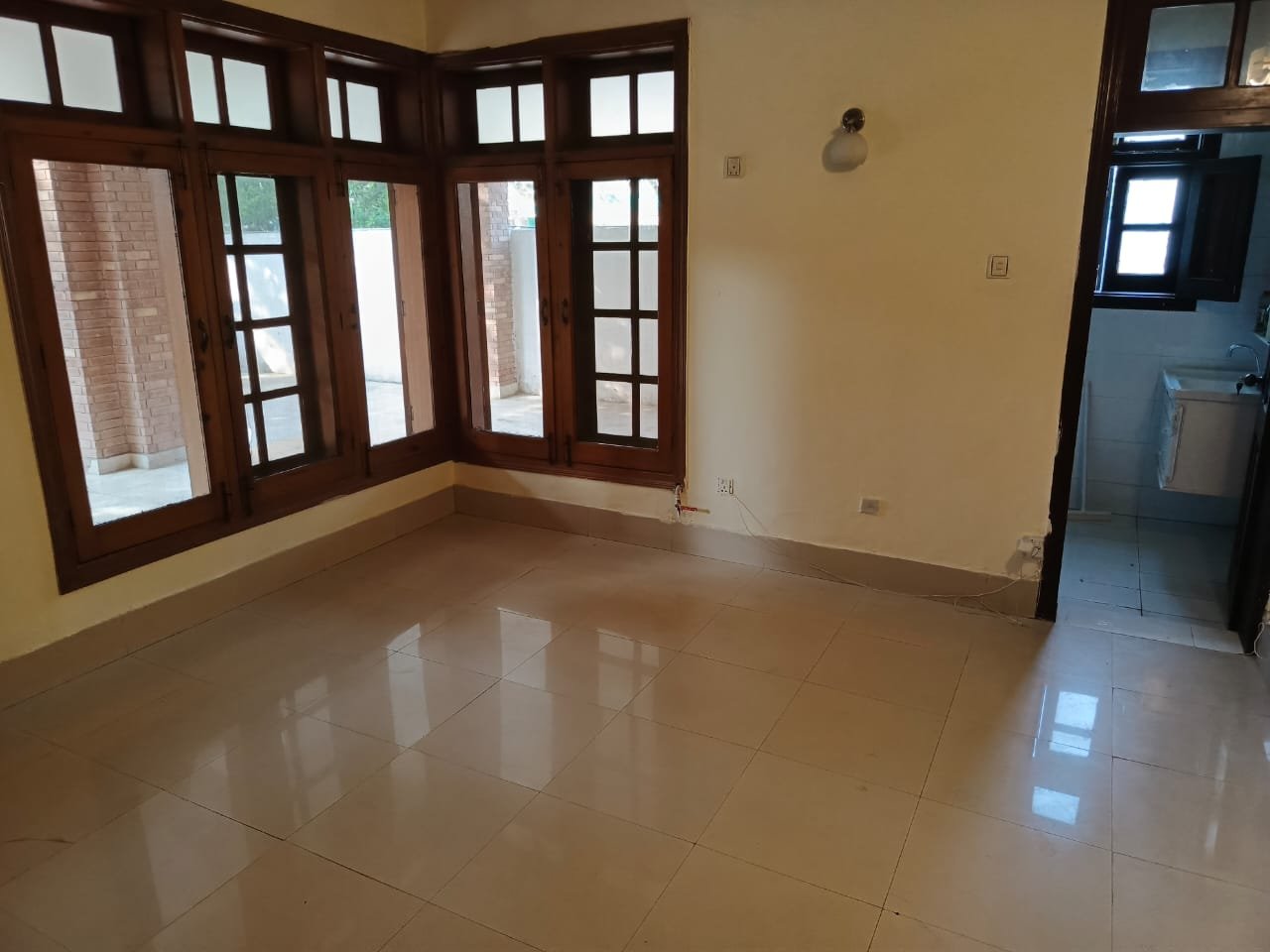 Setup of four executive Room for single person only for Rent