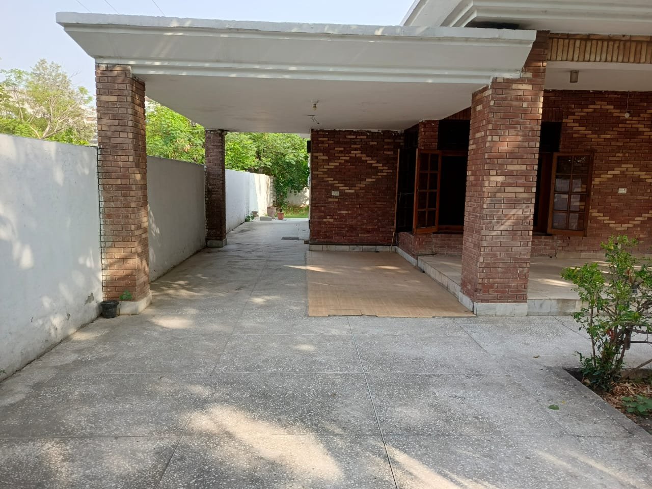 Setup of four executive Room for single person only for Rent