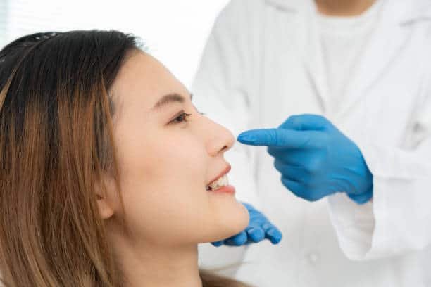 Best rhinoplasty surgeon in Riyadh