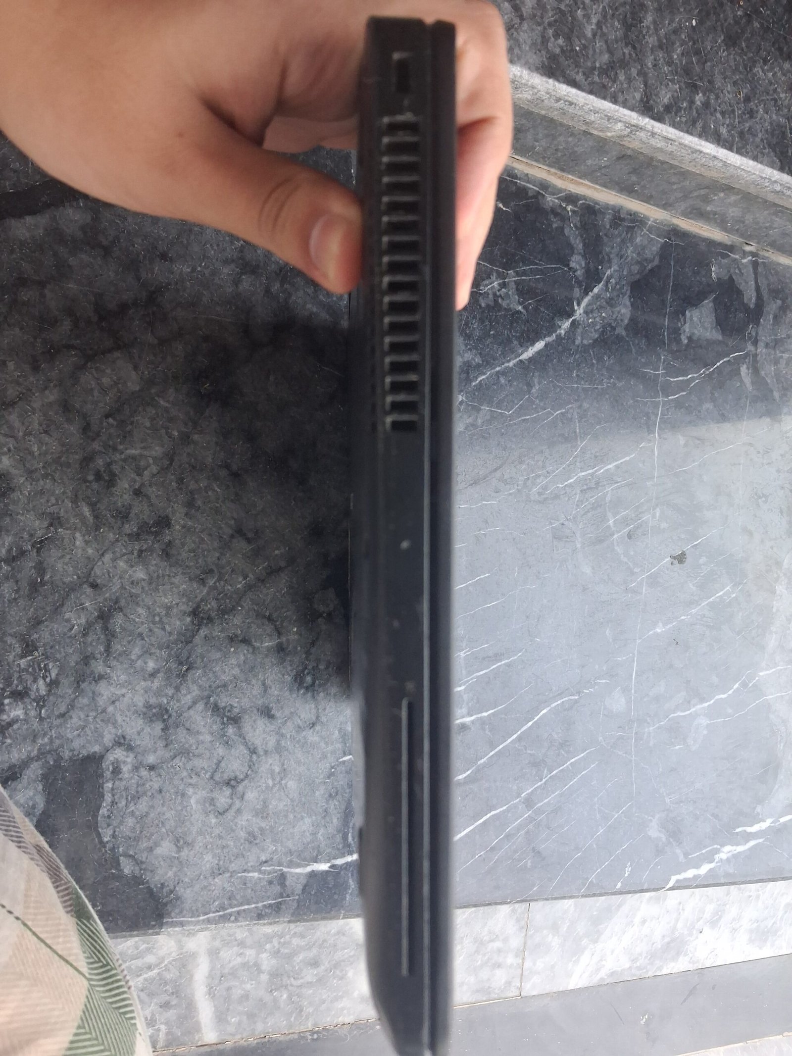 DELL LAPTITUDE E7270