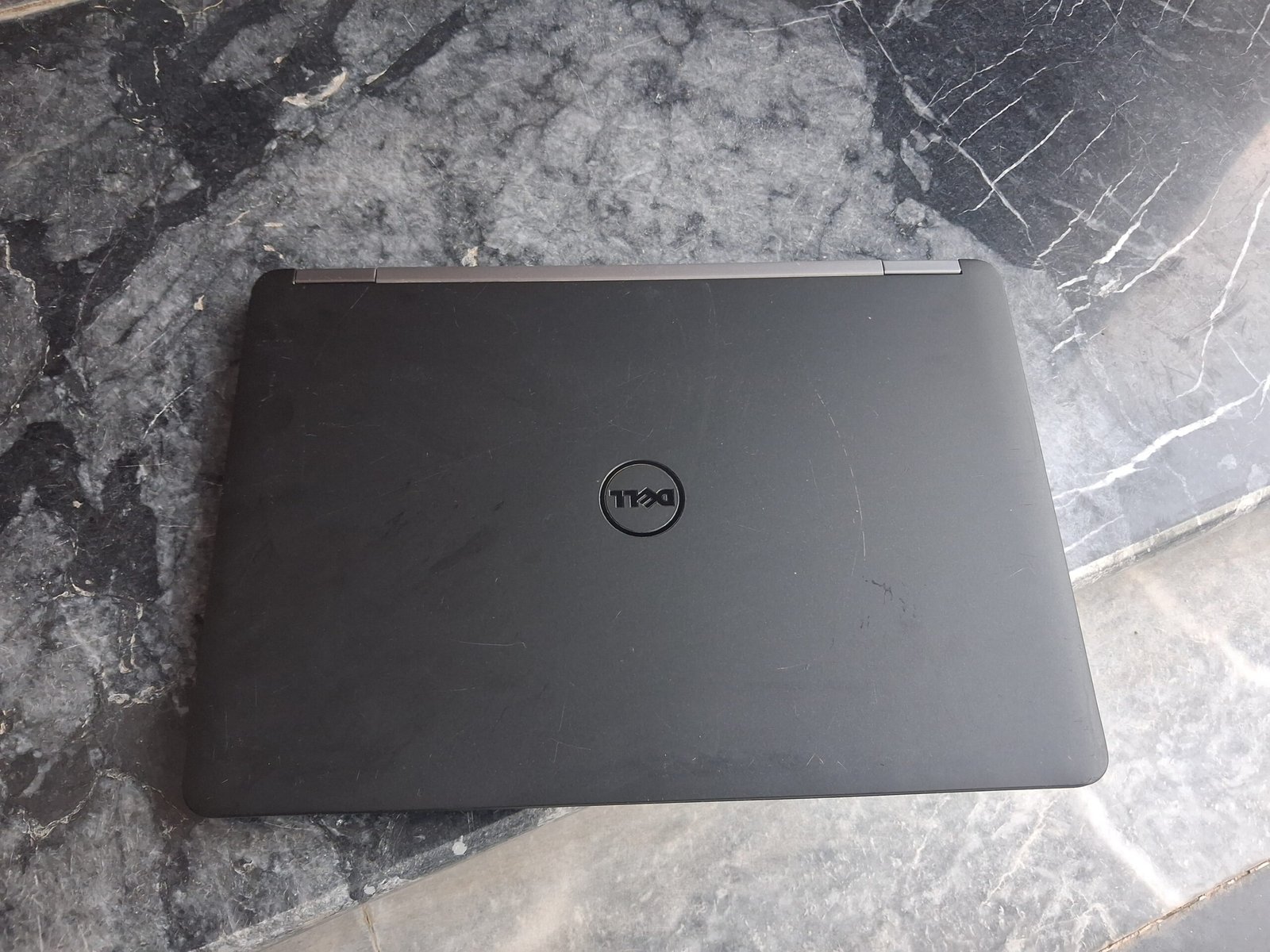 DELL LAPTITUDE E7270