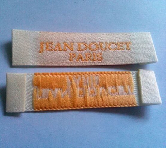 Why you choose Custom Woven Labels for your clothing collect