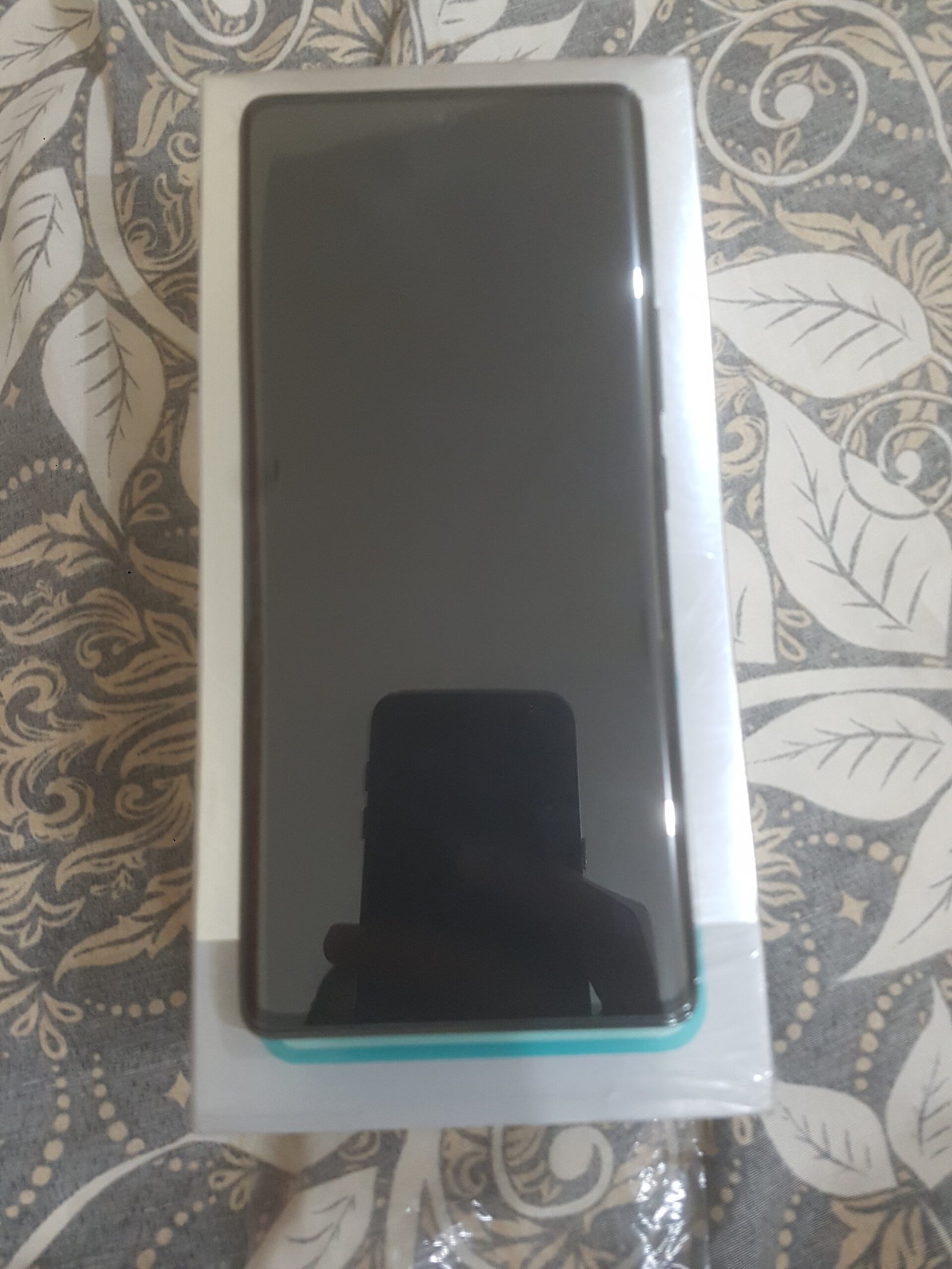 Infinix Zero 40 Available For Sale In full Warranty