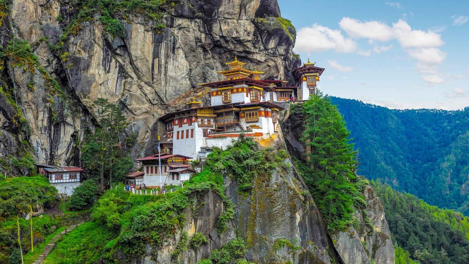 Book Exclusive Bhutan Travel Packages – Limited Offers!