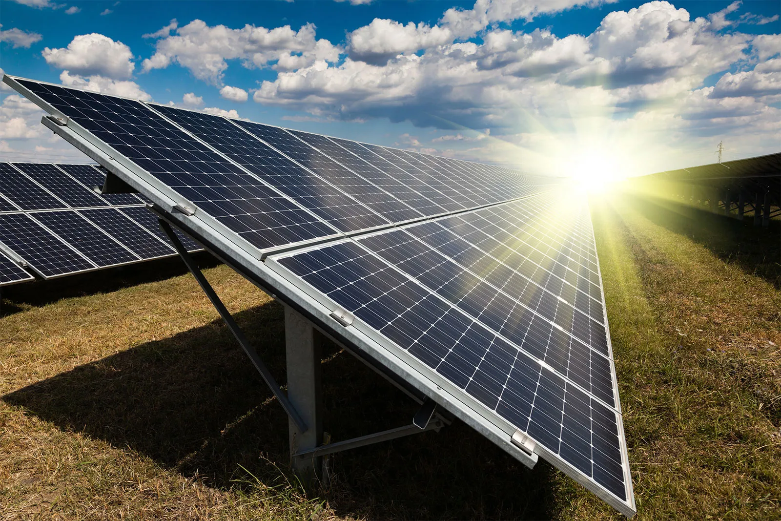 Optimize Your Energy with Solar & Genset Synchronization