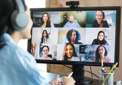 EM-BLOG-online-classes-vs-on-campus-1350649369