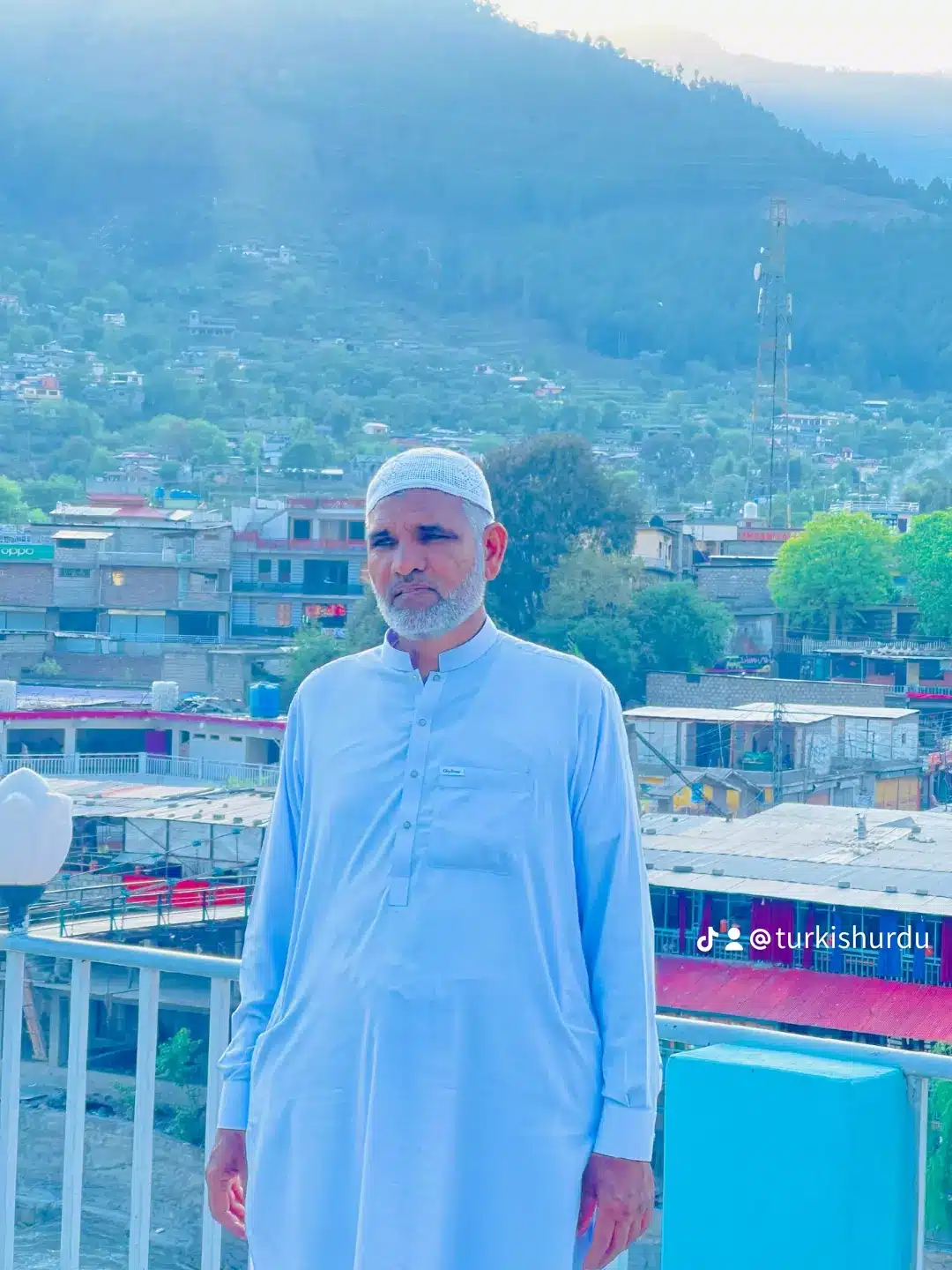 Turkish language teacher from Karachi